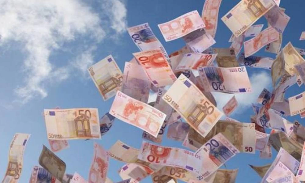 Εκτοξεύτηκε το ευρώ έναντι του δολαρίου